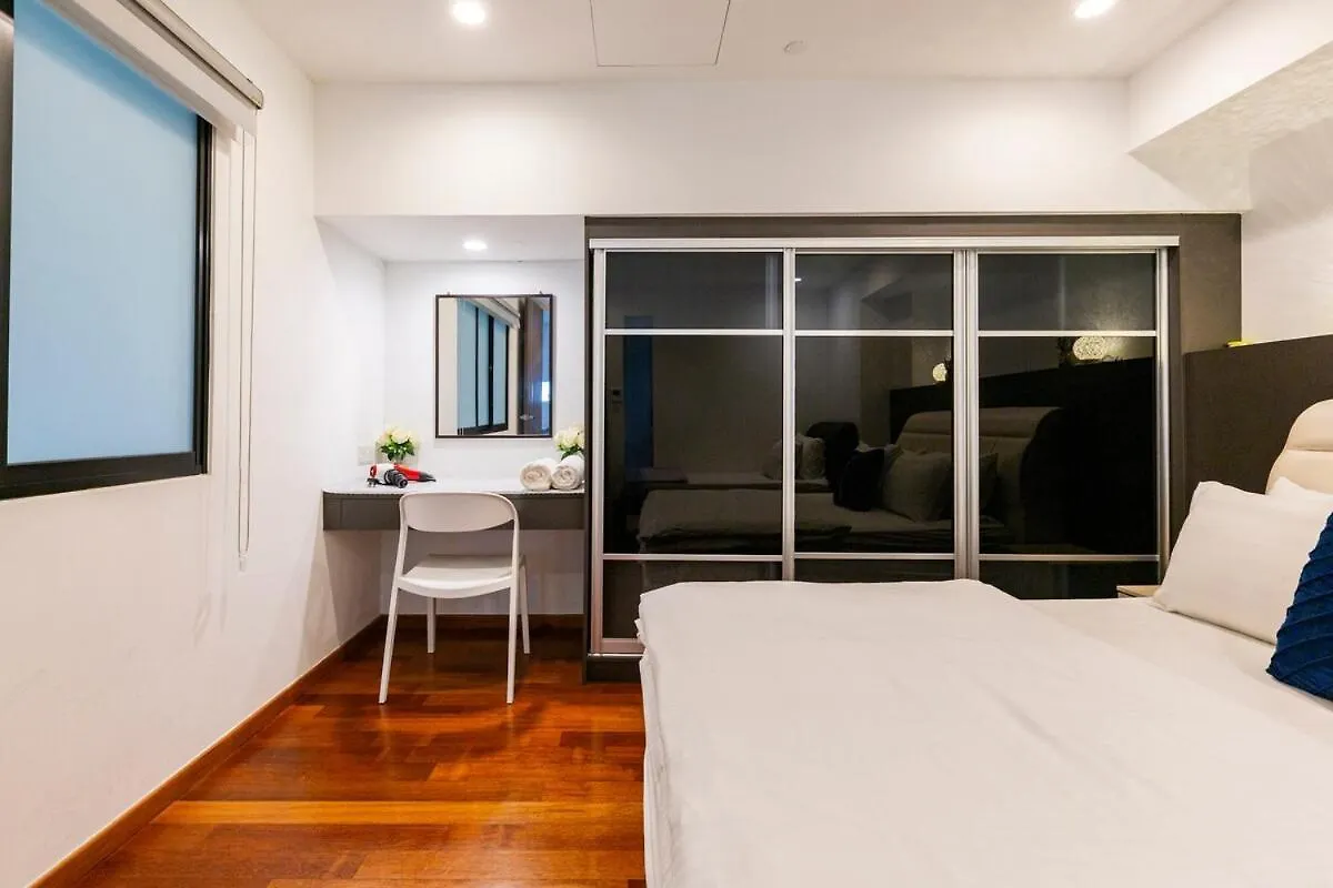 Cozy Seaview Duplex Apartment At Sunrise Gurney George Town 0*,