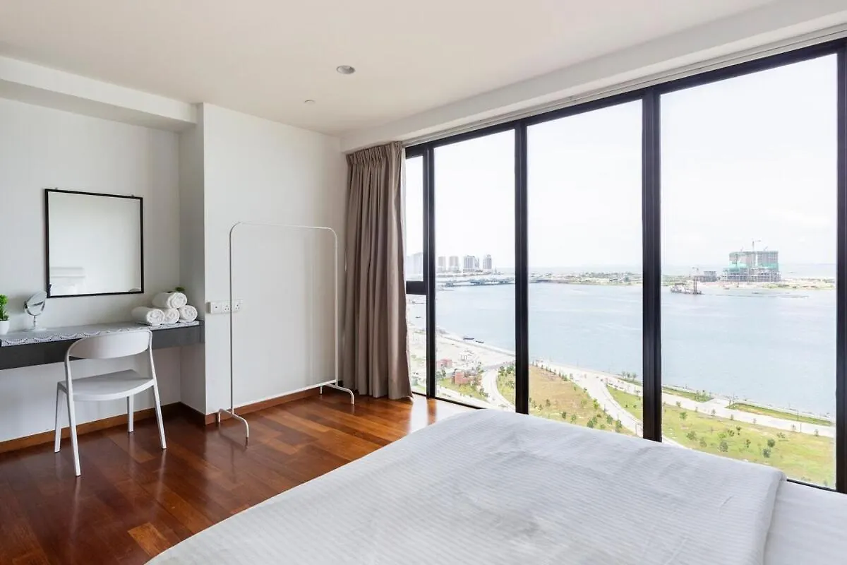 Cozy Seaview Duplex Apartment At Sunrise Gurney George Town